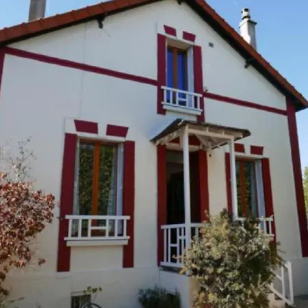 Ferienhaus The White & Red House *